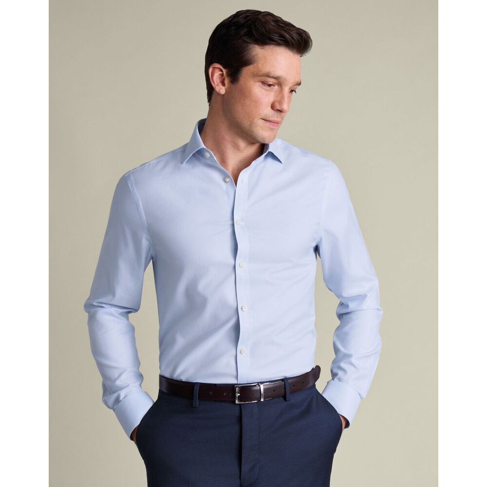 Charles Tyrwhitt Non-Iron Twill Cutaway Shirt Light Blue Slim Fit 16.5 / 33in